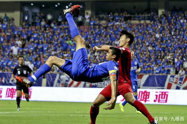 冉珂嘉成为第四位被WNBA选中的中国队球员