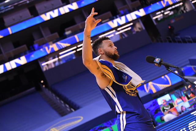 萨林杰31+15深圳2-1北控晋级八强 陈国豪30+9